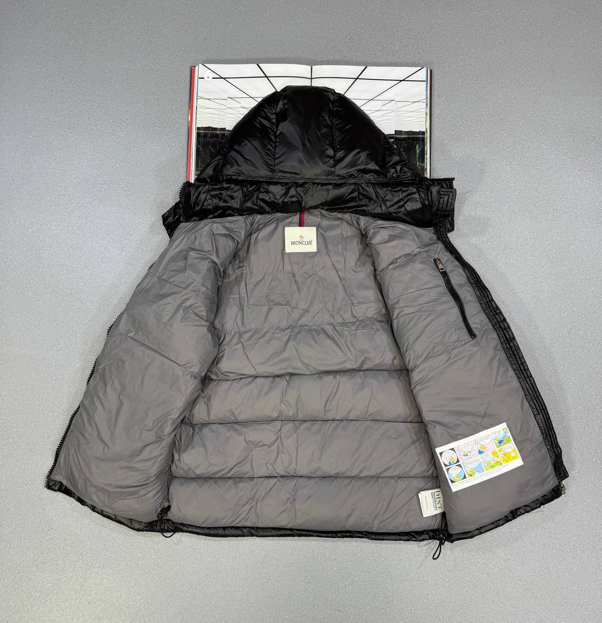 Moncler Puffer Down Jackets Men's in Black Color UK Reps AAA Quality