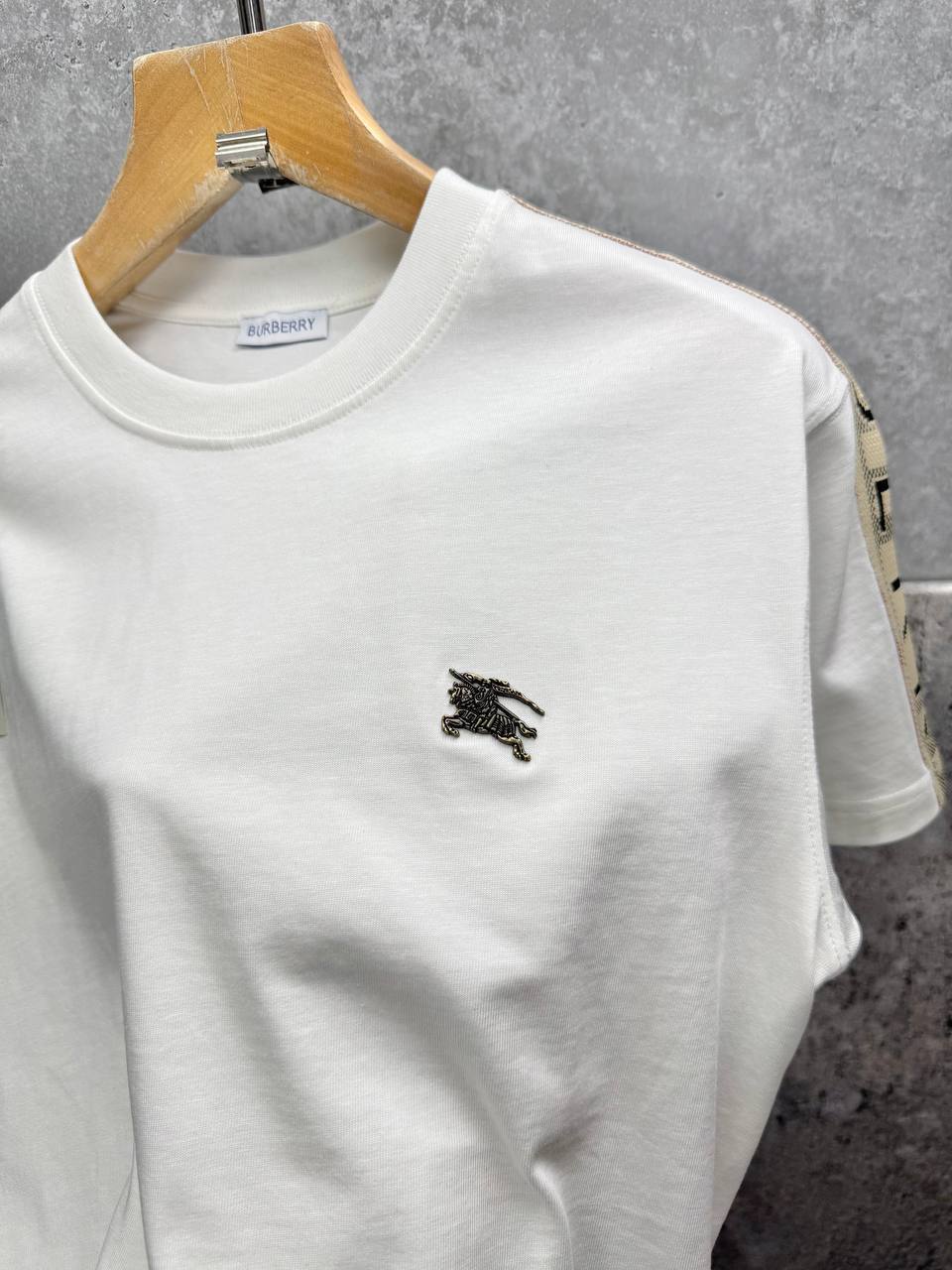 Burberry Logo Checkered Trim Cotton T-shirts Mens in 2 Colors UK Reps AAA Quality