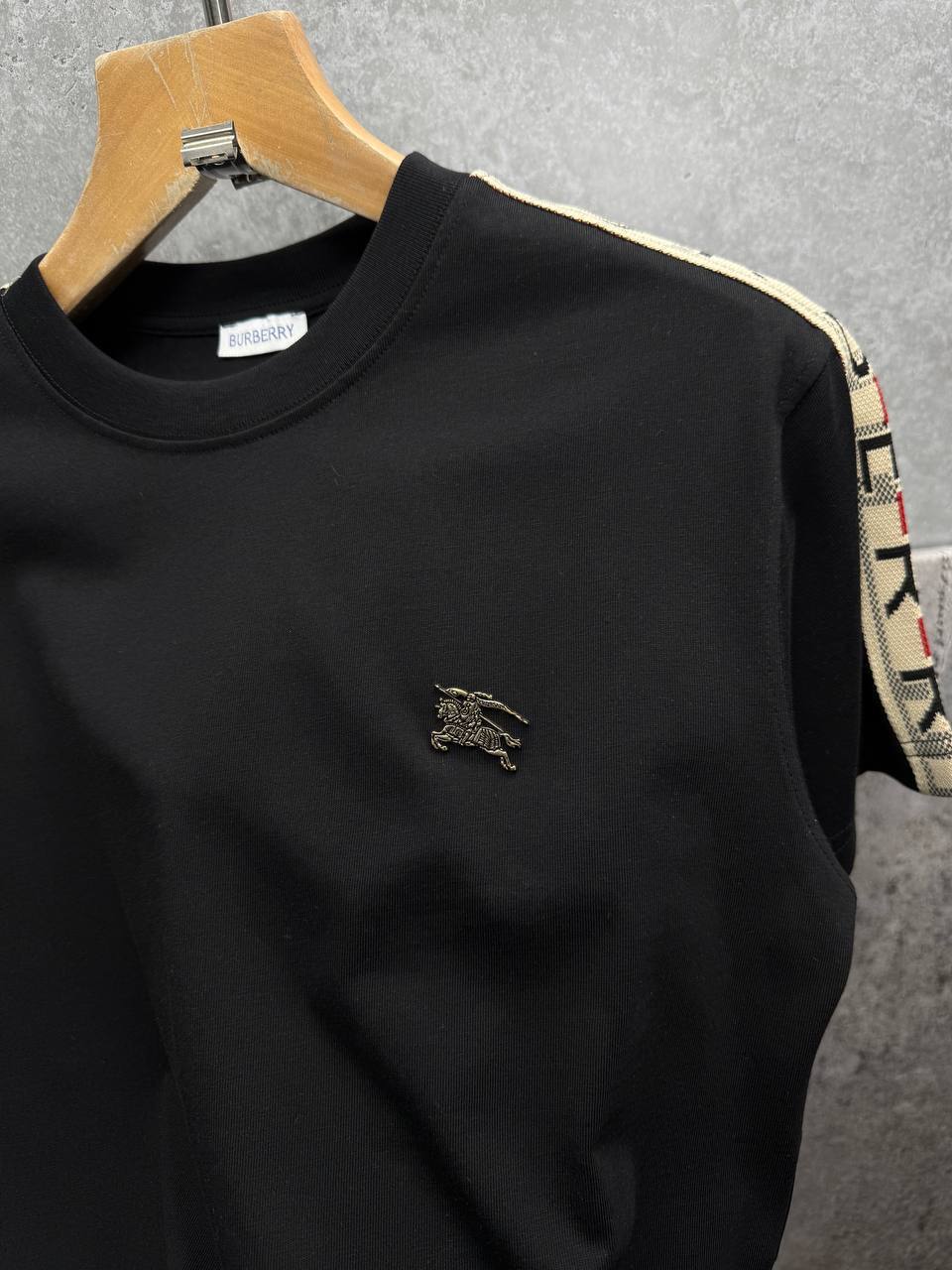 Burberry Logo Checkered Trim Cotton T-shirts Mens in 2 Colors UK Reps AAA Quality