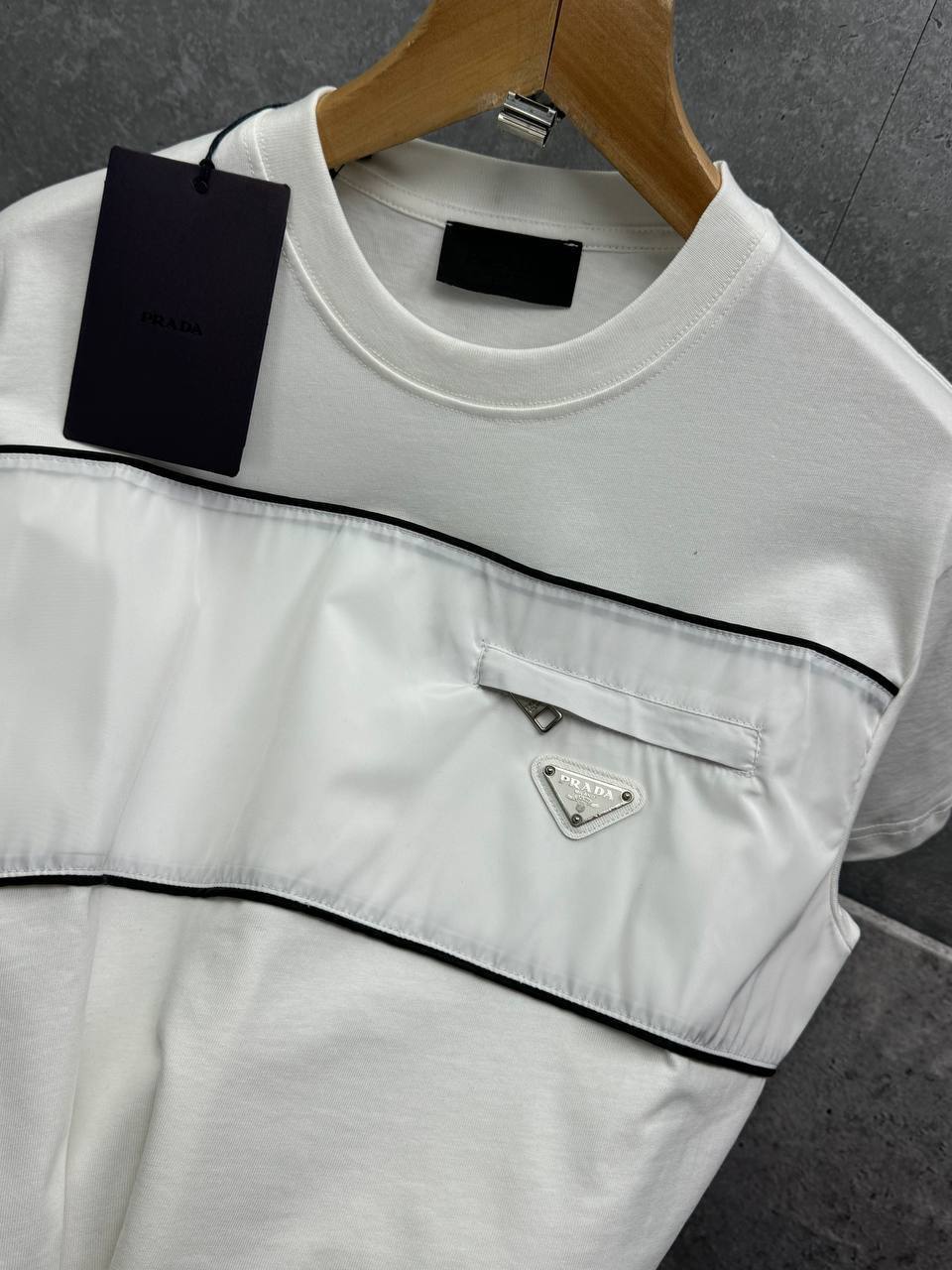 Prada Logo Pocket Zippered T-Shirts Mens in 2 Colors Best Sale UK Reps AAA Quality