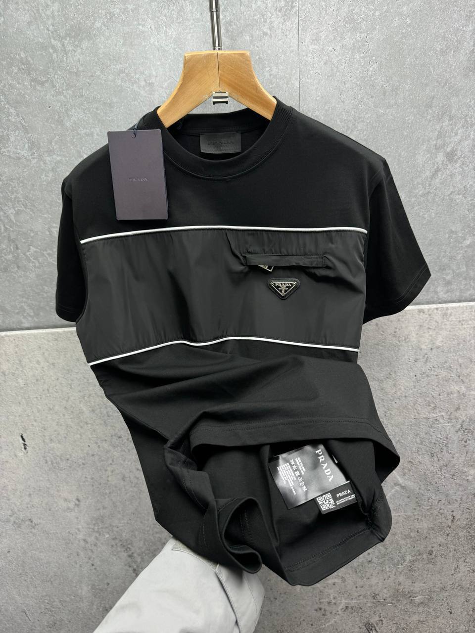 Prada Logo Pocket Zippered T-Shirts Mens in 2 Colors Best Sale UK Reps AAA Quality