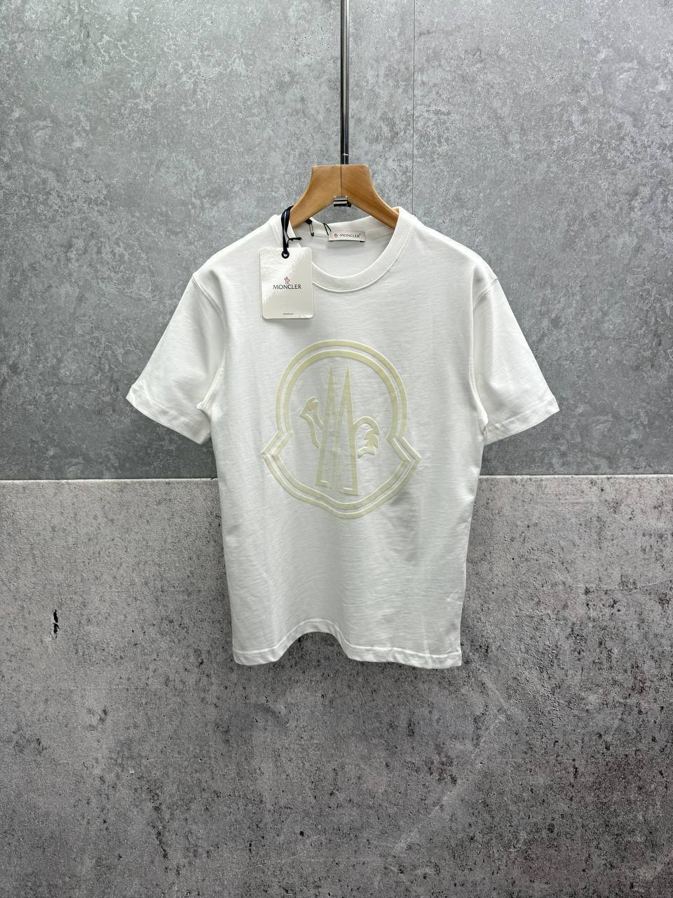 Moncler Macro Logo T-Shirt Round Neck Mens in 2 Colors UK Reps AAA Quality