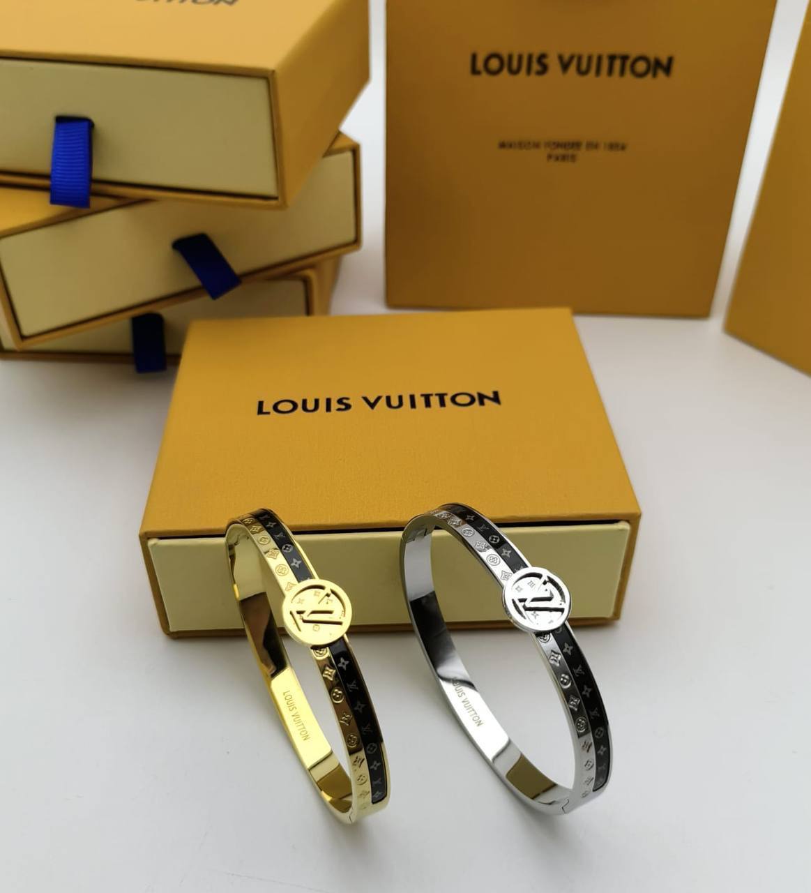 Louis Vuitton Designer Branded Bracelet Jewellery Stainless Steel in 2 Colors Womens UK Reps AAA Quality