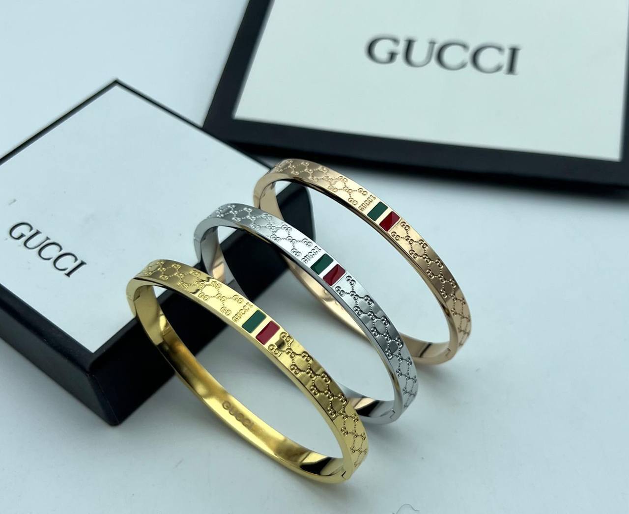 Gucci Branded Stainless Steel Logo Womens Bracelets in Multiple Colors UK Reps AAA Quality