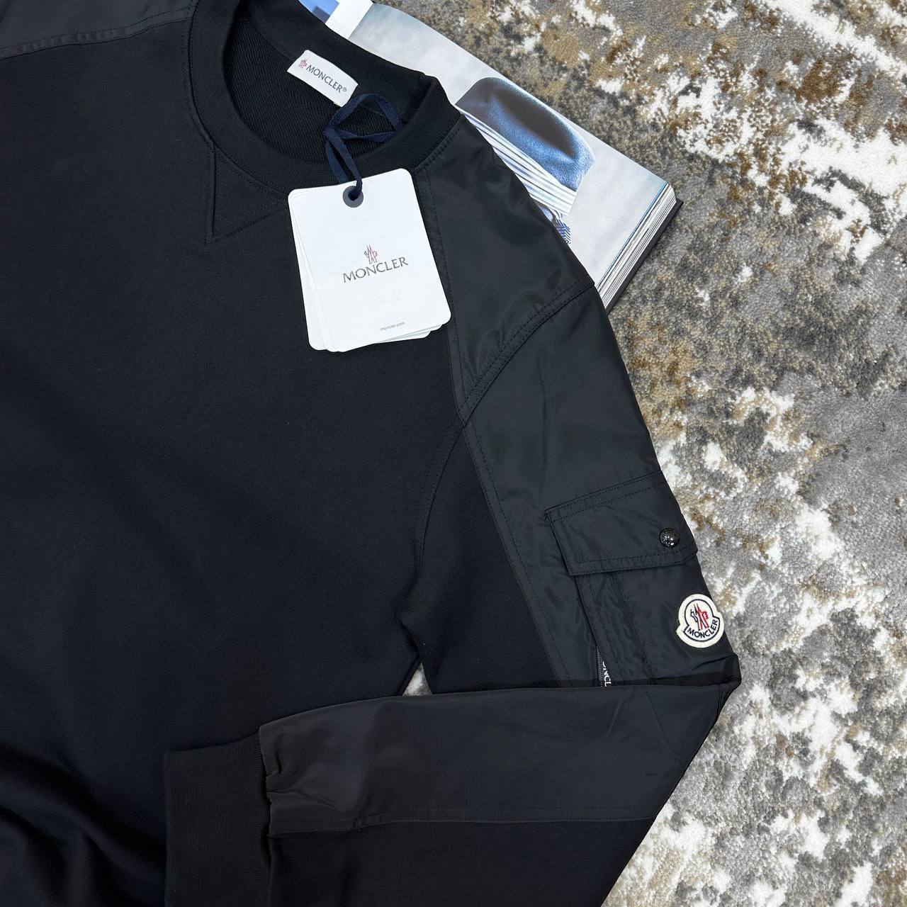 Moncler Fleece Crewneck Jumpers with Sleeve Pockets Mens in Multiple Colors Best Sale UK Reps AAA Quality