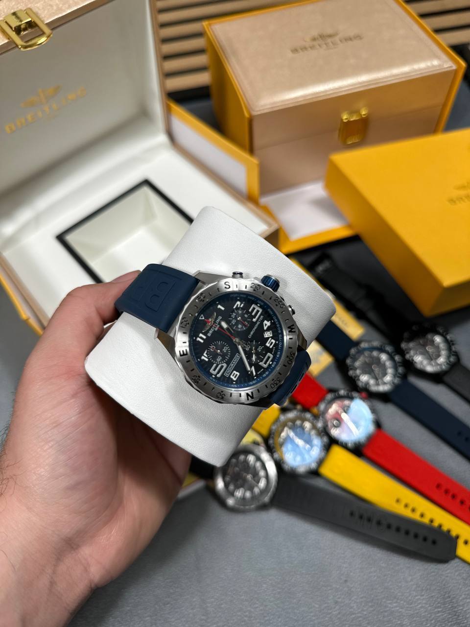 Breitling Endurance Pro Ironman with Rubber Strap in Different Colors Men's Watch