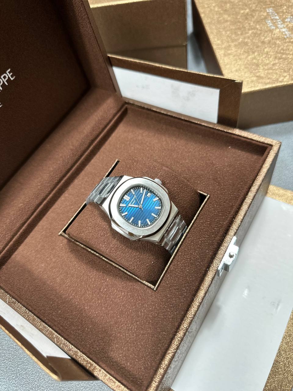 Patek Philippe Geneve Natulis Men's Watch in Different Colors