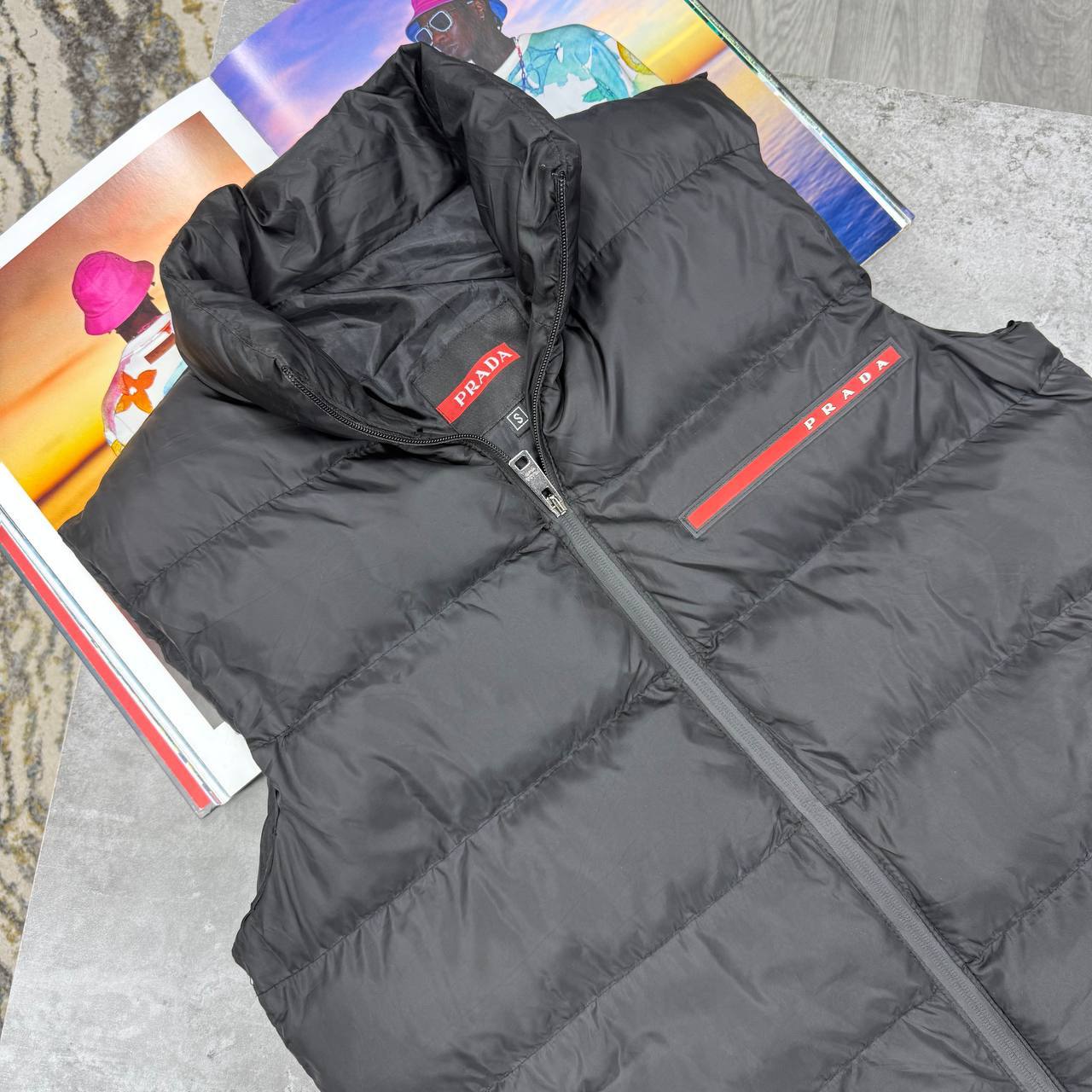 Prada Puffer Vest Logo Gilet Mens in Black Color Best Sale UK Reps AAA Quality