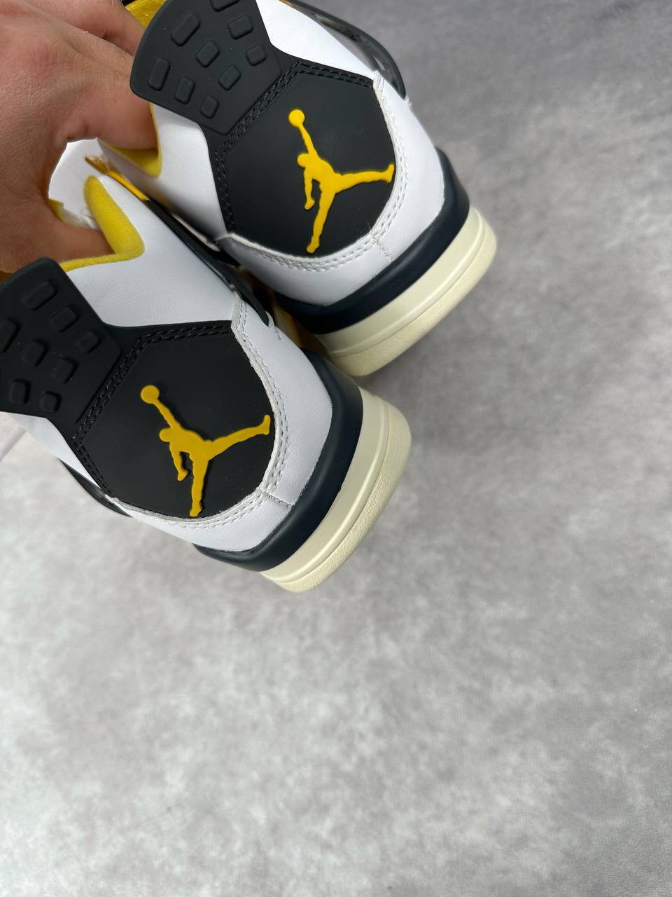 Nike Air Jordan 4 RetroVivid Sulfur Mens Trainers Best Sale UK Reps AAA Quality