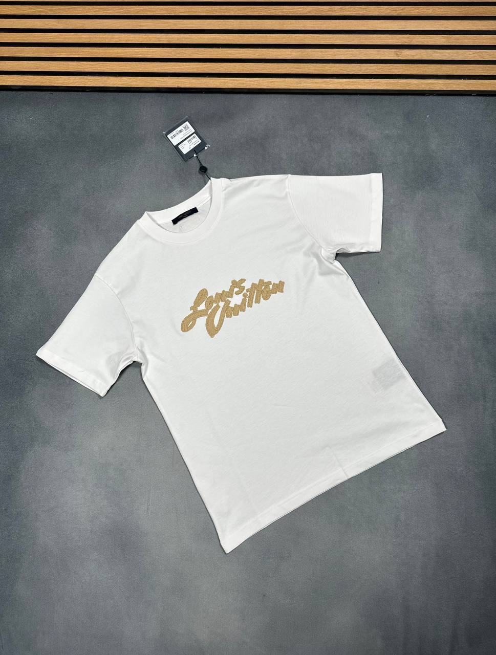 Louis Vuitton LV Embroidered Signature T-Shirts Mens in 2 Colors UK Reps AAA Quality