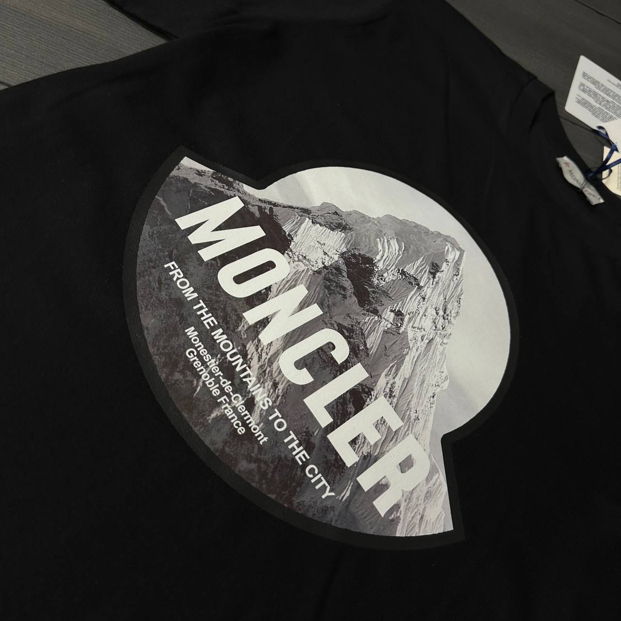 Moncler Mountain Logo Print Maglia T-Shirts Mens in 2 Colors Best Sale UK Rep AAA Quality