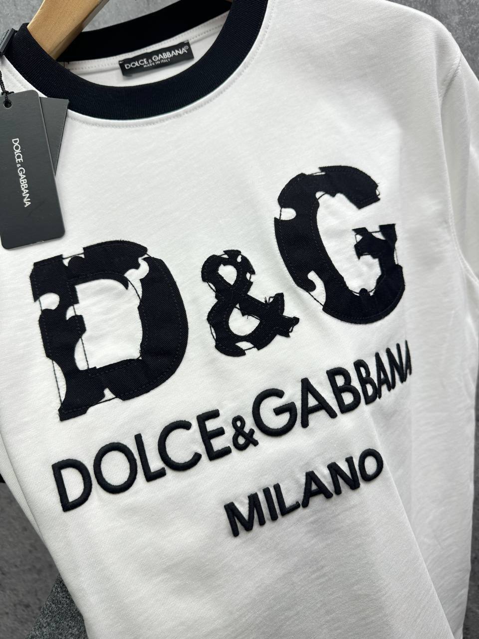 Dolce & Gabbana Logo Graphic Print T-shirts Mens in 2 Colors Best Sale UK Reps AAA Quality