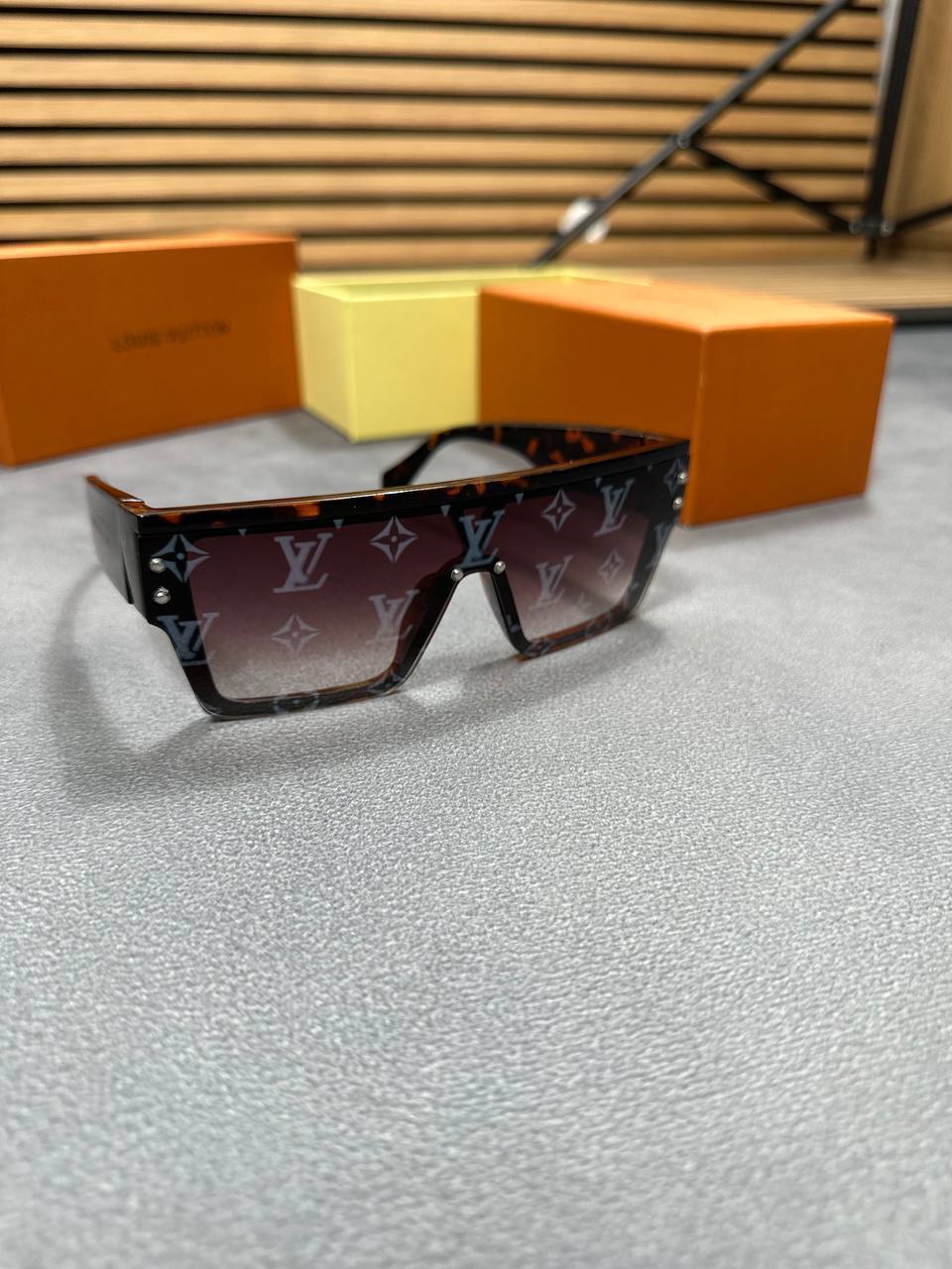 Louis Vuitton Monogram Oversized LV Waimea Sunglasses in 2 Colors AAA Quality UK Reps