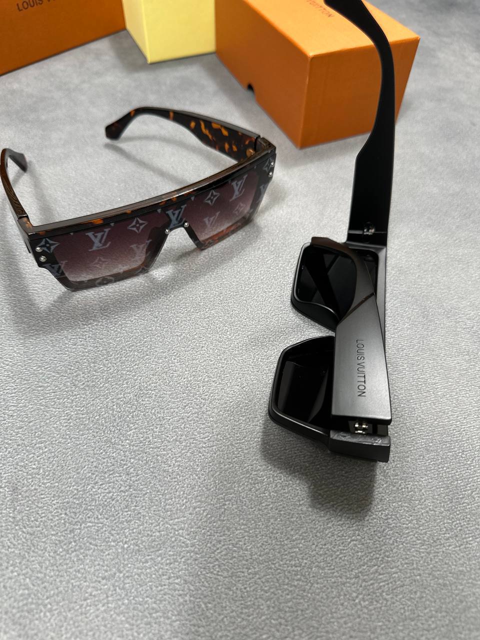 Louis Vuitton Monogram Oversized LV Waimea Sunglasses in 2 Colors AAA Quality UK Reps