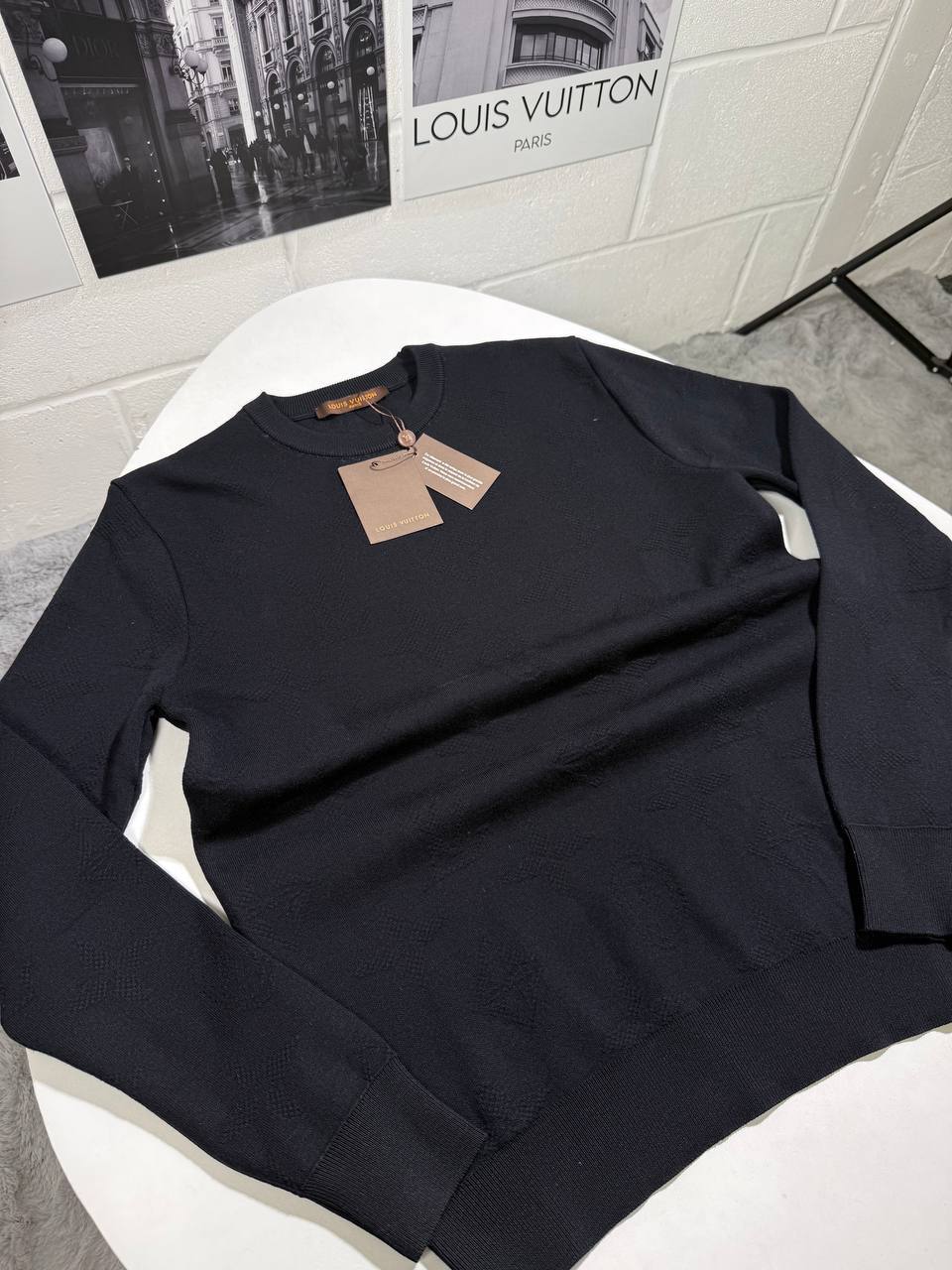 Louis Vuitton Monogram Embossed Pullover Crewneck Ready-to-Wear Mens in 2 Colors Jumpers UK Reps AAA Quality