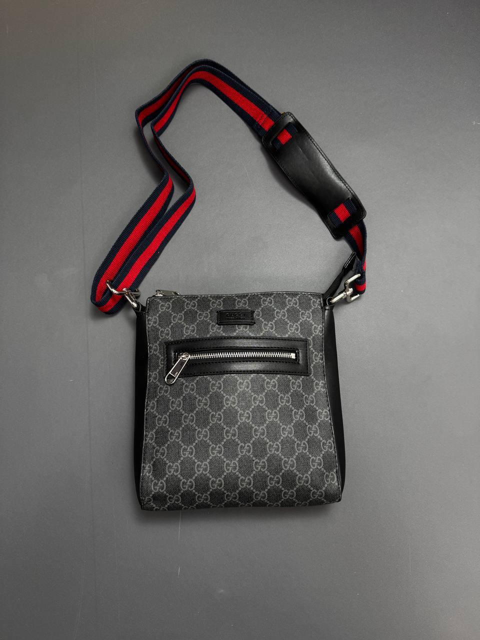 Gucci GG Supreme Messenger Black Bag Mens Best Sale AAA Quality UK Reps