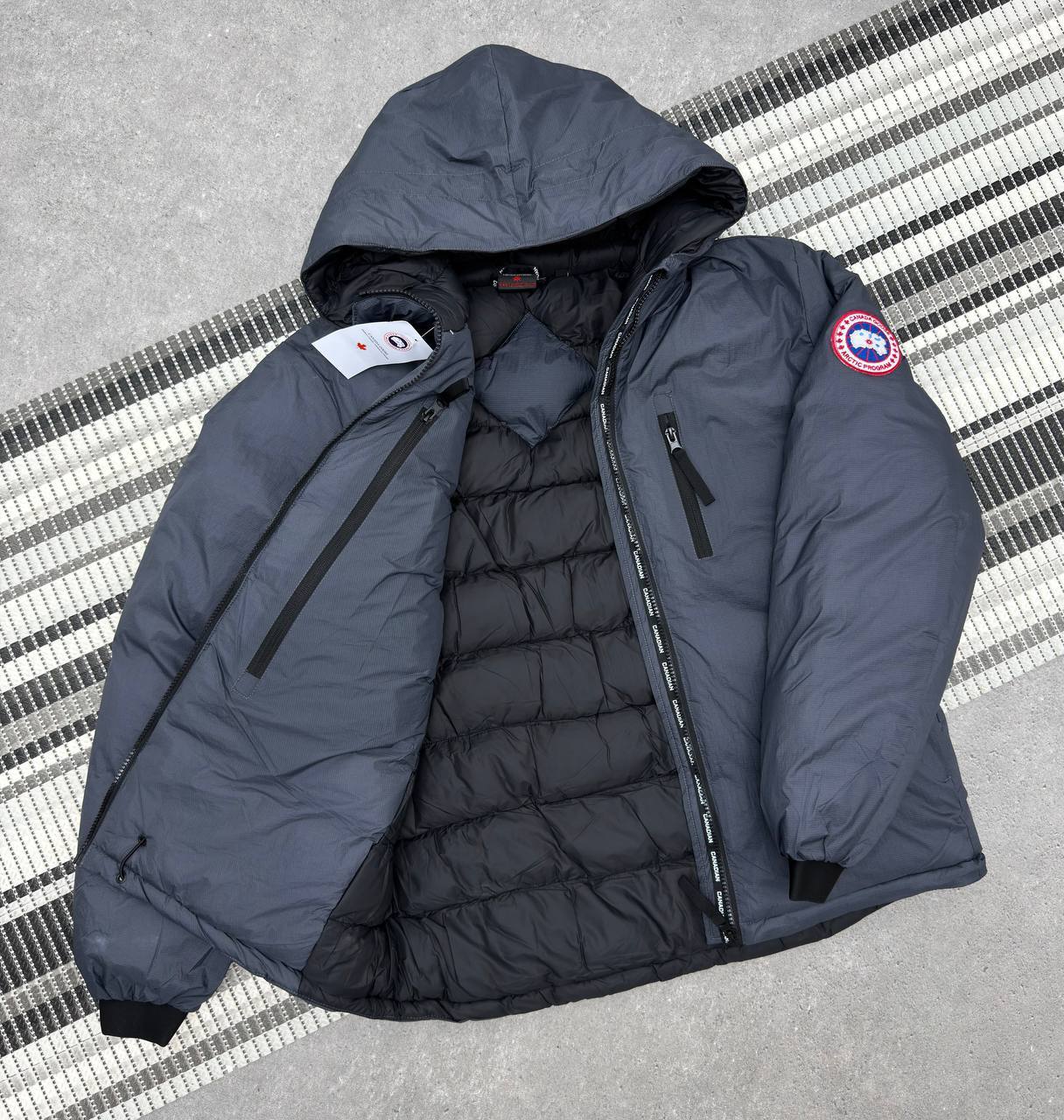 Canada Goose Puffer Lodge Jackets Mens in 2 Colors Best Sale UK Reps AAA Quality