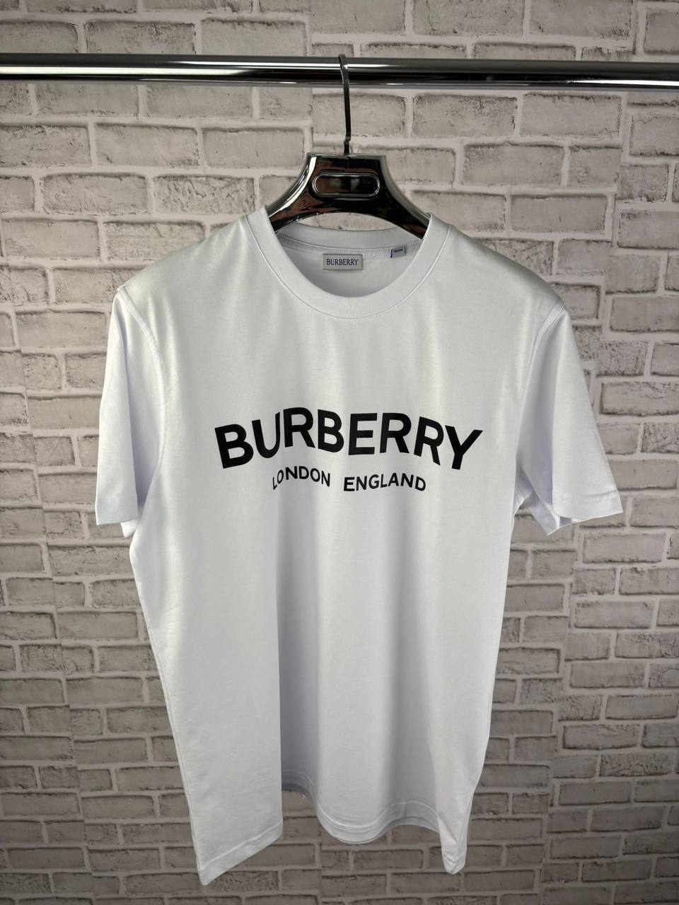Burberry London T-Shirt Spellout Logo Mens in Multiple Colors UK Reps AAA Quality