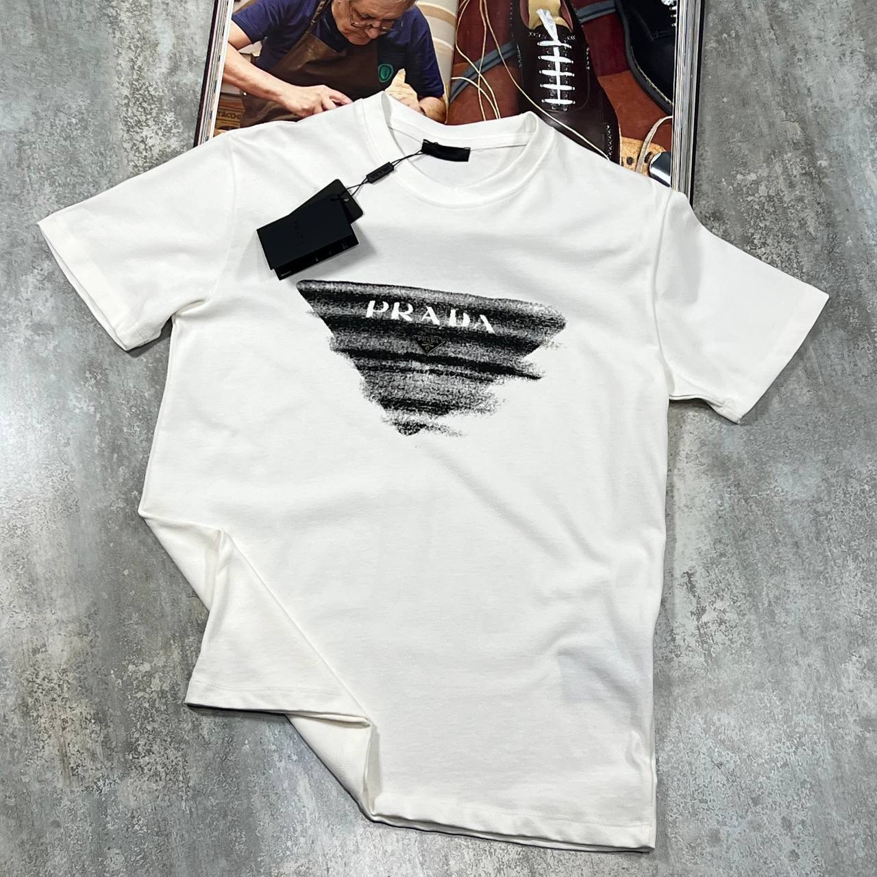 Prada Striped Brush-Stroke Logo T-Shirt AAA Quality UK Reps