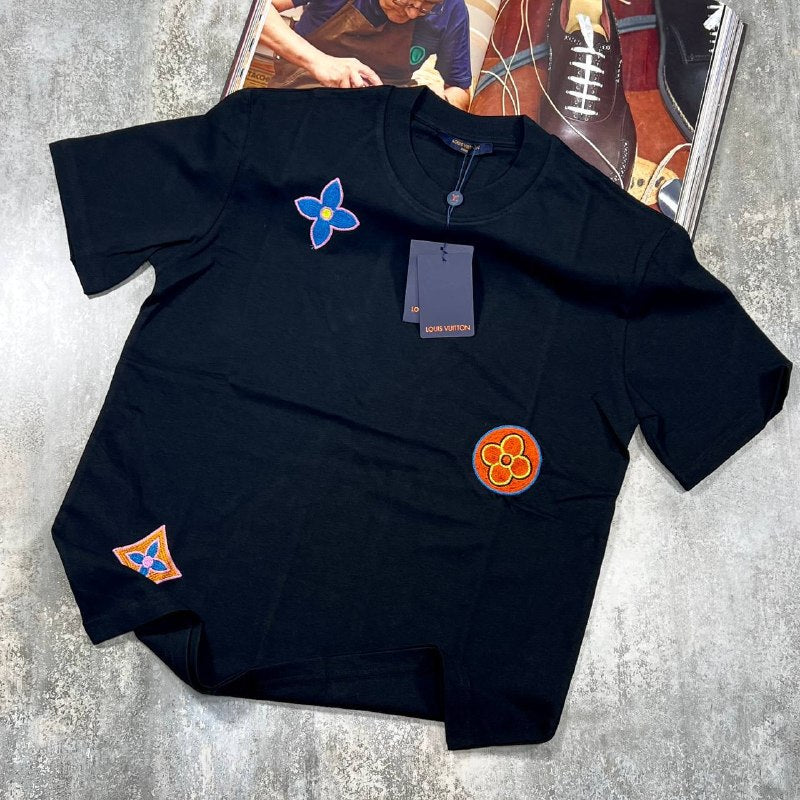 Louis Vuitton "Comic Monogram" Black and white T-Shirt AAA Quality UK Reps