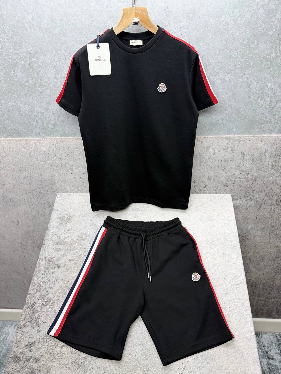 Moncler Two-Piece Short Set AAA Quality UK Reps