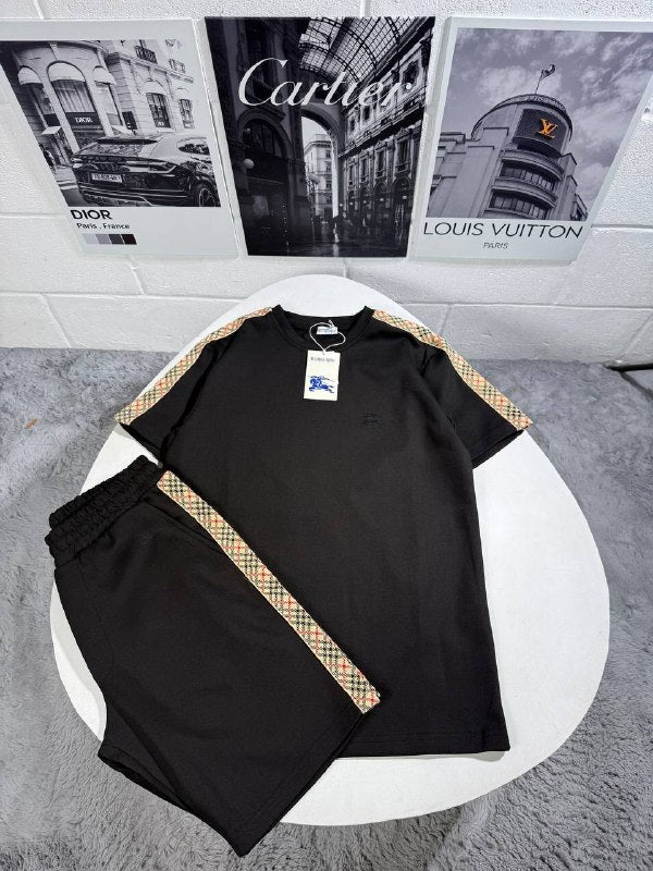 Burberry short sleeve crewneck T-shirt and shorts matching set AAA Quality UK Reps