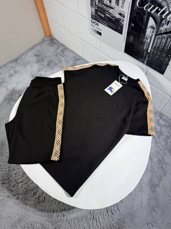 Burberry short sleeve crewneck T-shirt and shorts matching set AAA Quality UK Reps