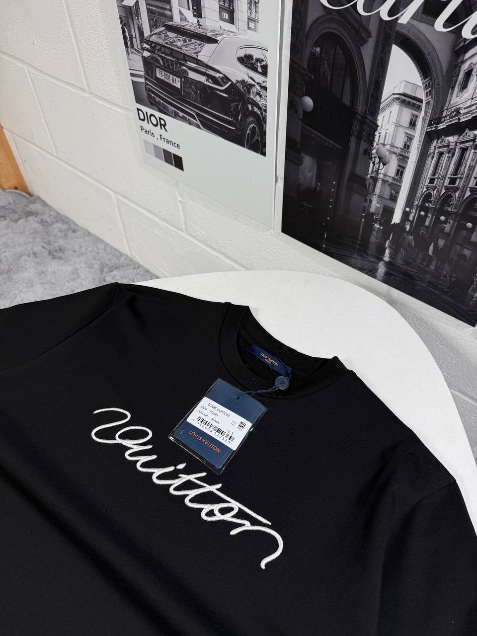 Louis Vuitton Embellished Signature Short-Sleeved T-Shirt SuperClone Quality UK Reps