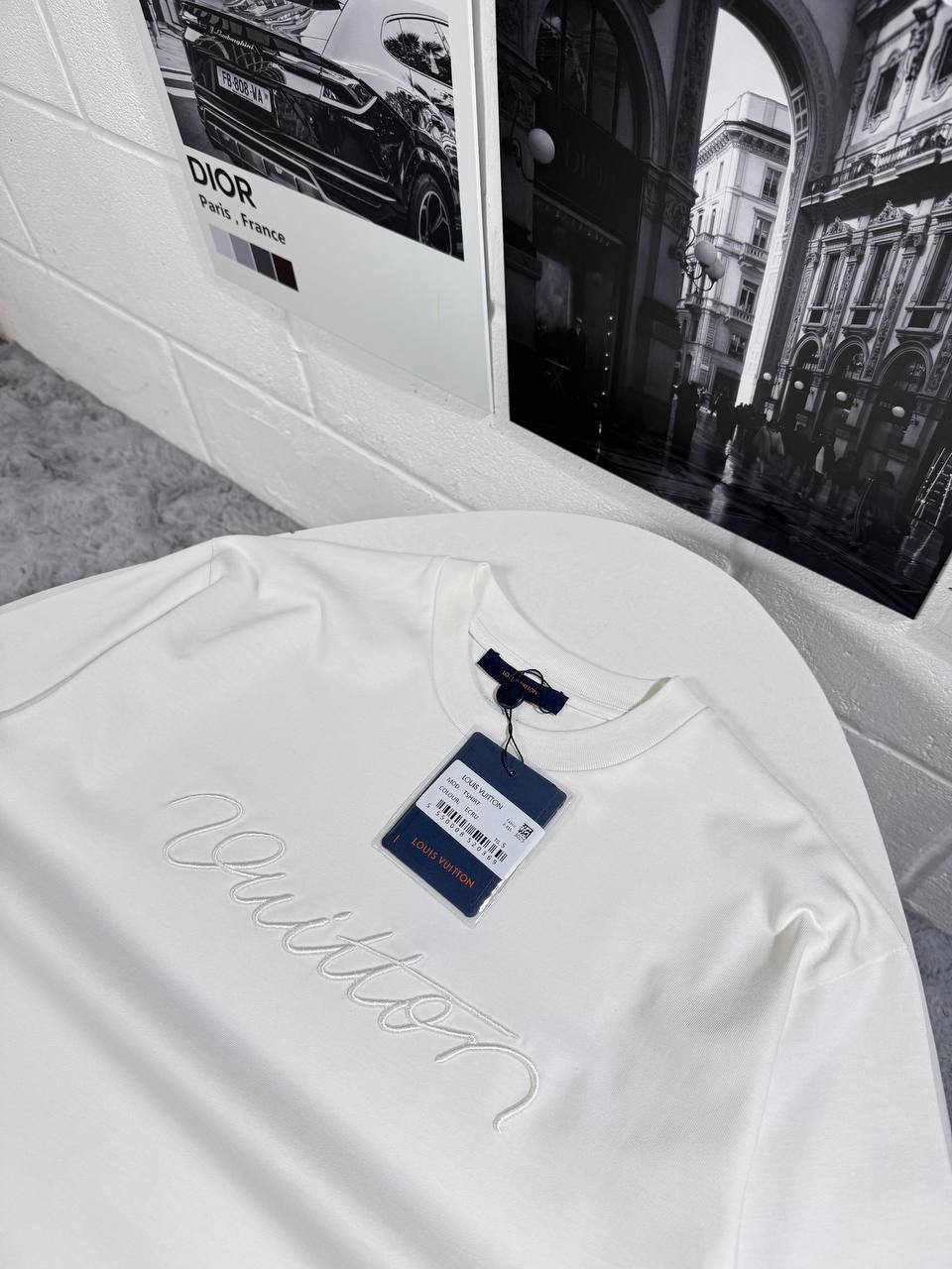 Louis Vuitton Embellished Signature Short-Sleeved T-Shirt SuperClone Quality UK Reps