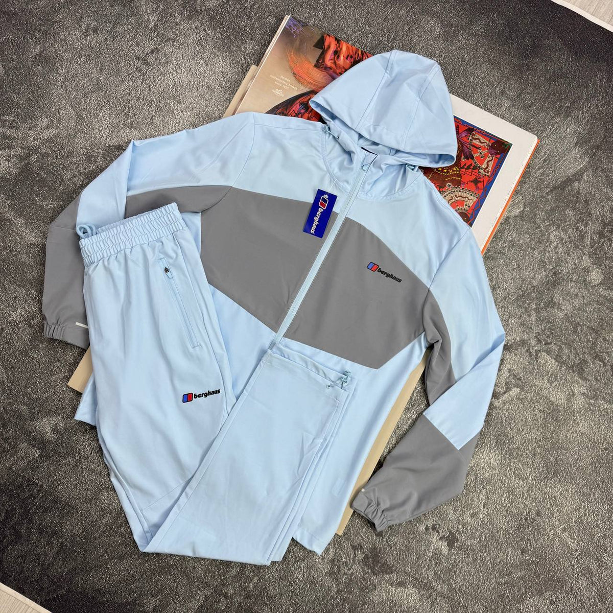 Berghaus Theran Full-Zip Hooded WindRunner Tracksuit AAA Quality UK Reps
