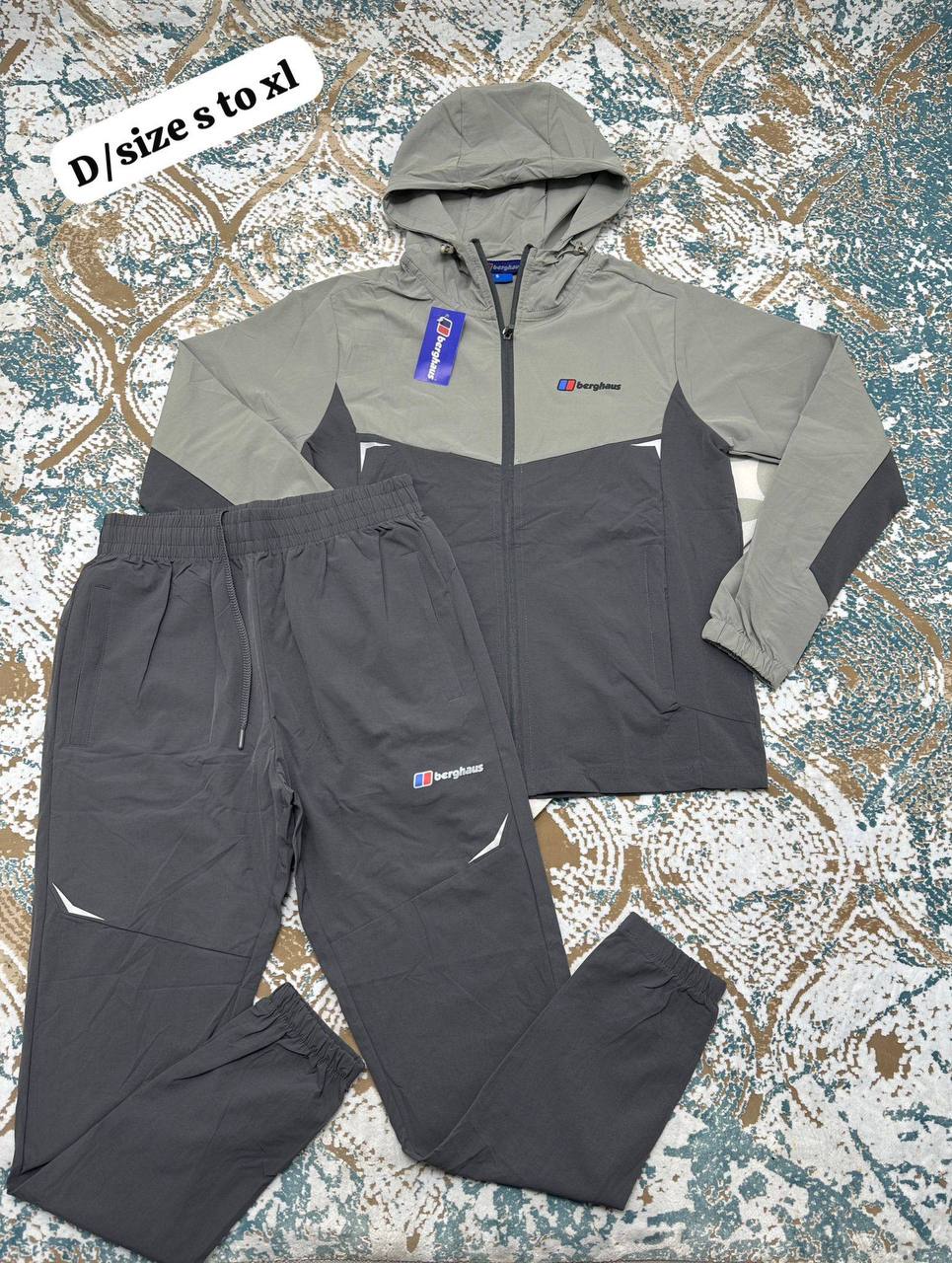 Berghaus Theran Two-Tone Woven Tracksuit AAA Quality UK Reps