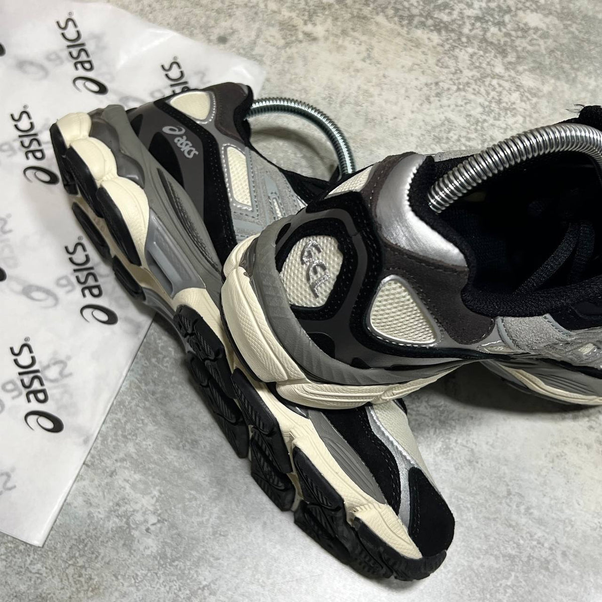 ASICS Gel-NYC Trainers in Ivory/Clay Grey SuperClone Quality UK Reps