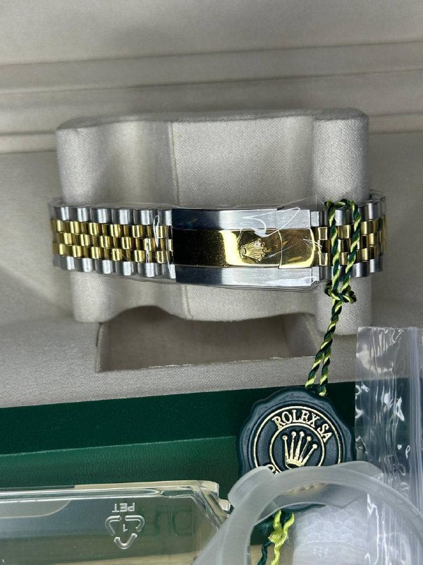 Rolex Datejust in Yellow Rolesor SuperClone Quality UK Reps