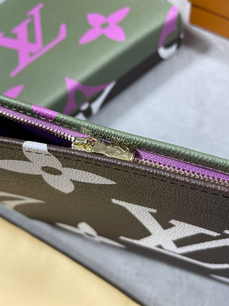Louis Vuitton Summer "Giant Monogram" Capsule UK Reps AAA Quality