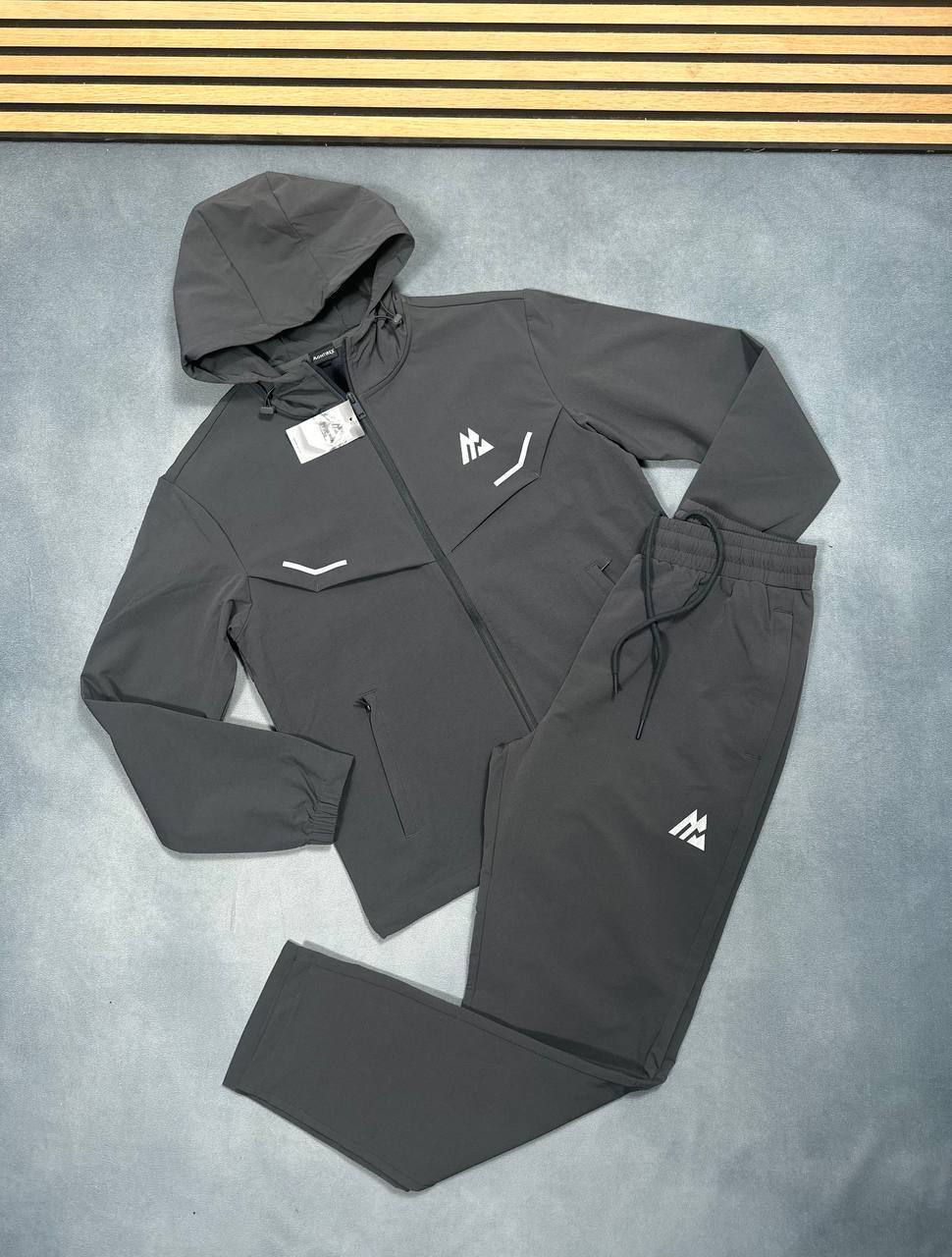 Nike Men's Luxury Performance Hooded Tracksuit Set AAA Quality Reps UK