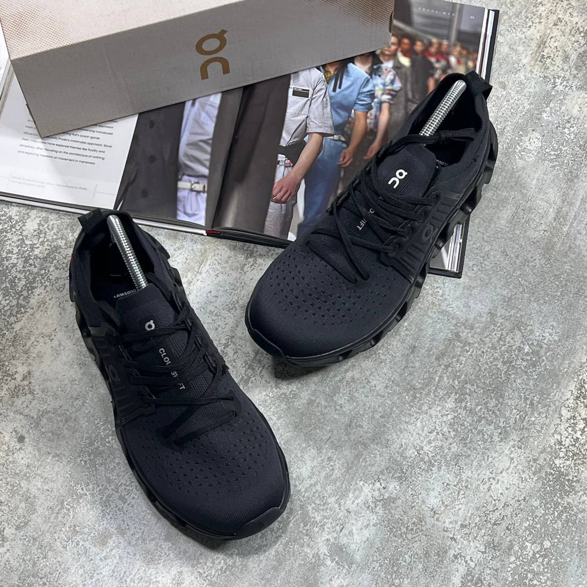 On CloudsWift 4 Trainers in Black" / "Black Eclipse" SuperClone Quality UK Reps
