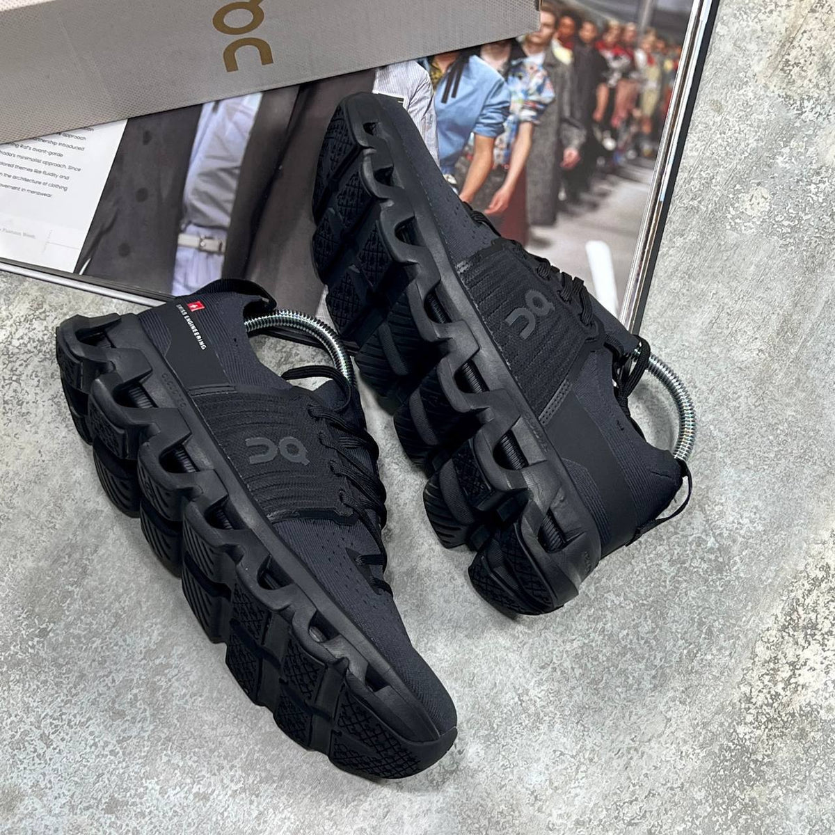 On CloudsWift 4 Trainers in Black" / "Black Eclipse" SuperClone Quality UK Reps