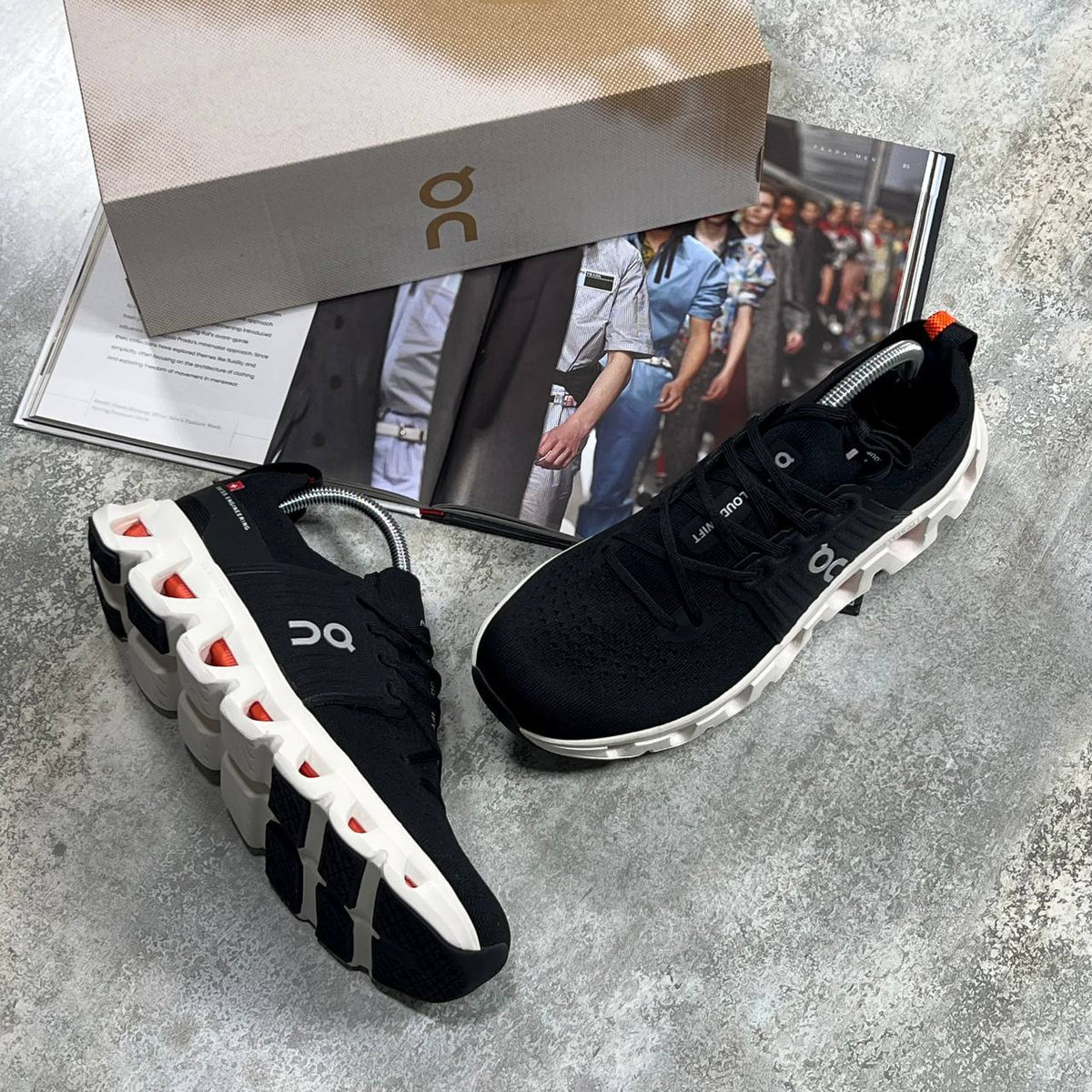 On CloudsWift 3 Trainers in Black and White SuperClone Quality UK Reps