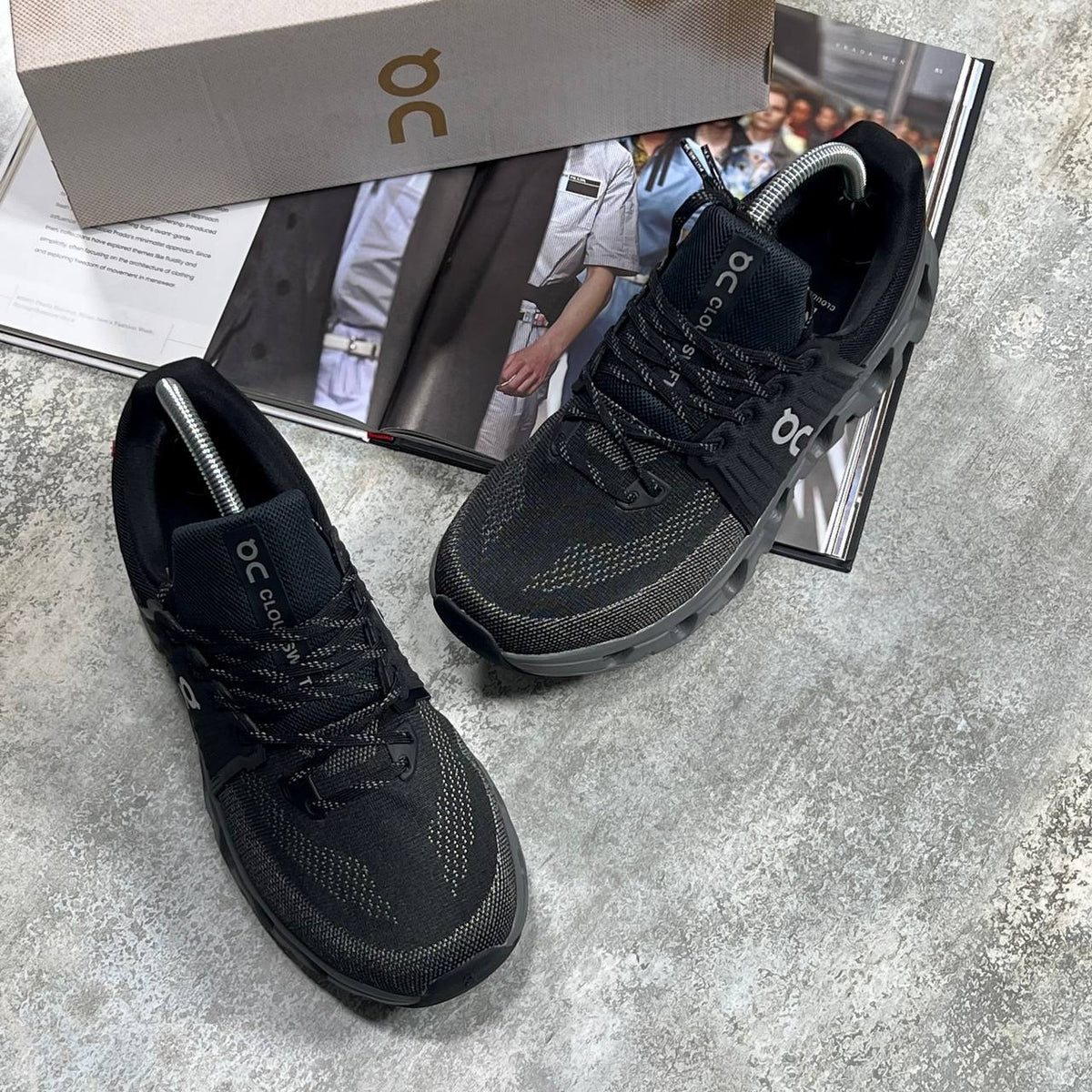 On CloudsWift 4 AD Trainers in Black / Rock SuperClone Quality UK Reps