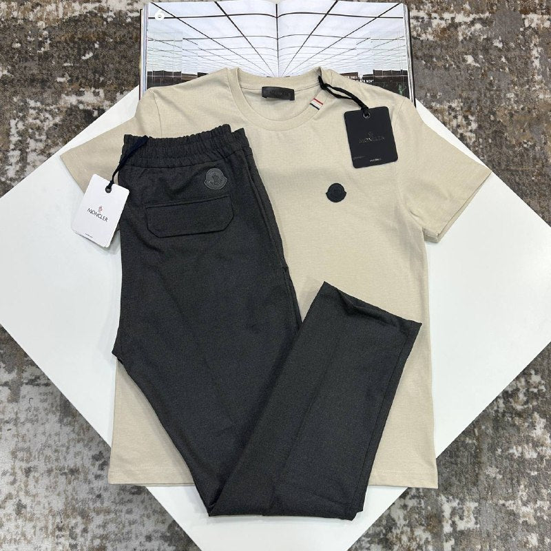 Moncler Logo Patch Cotton T-Shirt & Sweatpants Set UK Reps AAA+ Quality