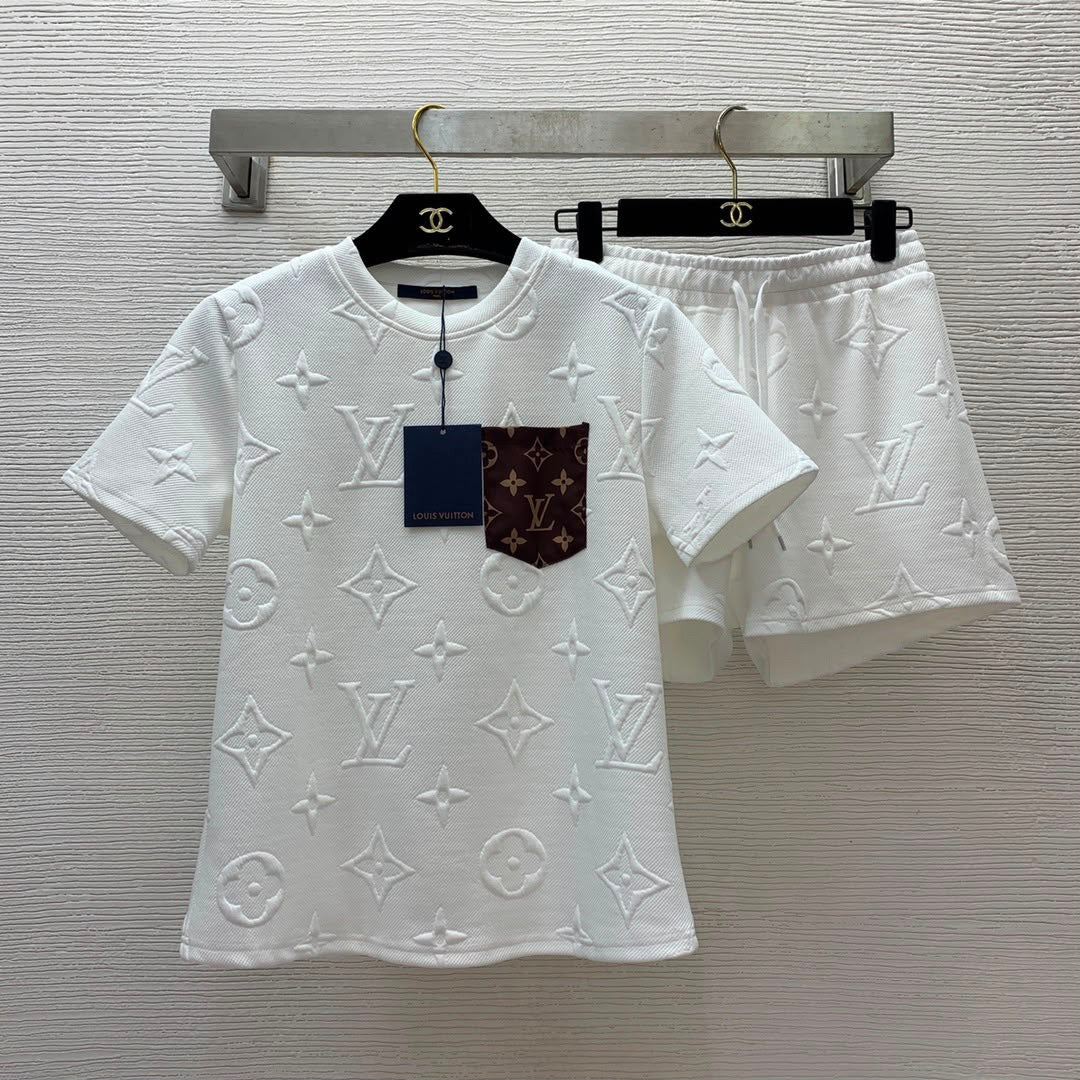 Louis Vuitton White 3D Monogram T-Shirts & Shorts Set UK Reps AAA Quality