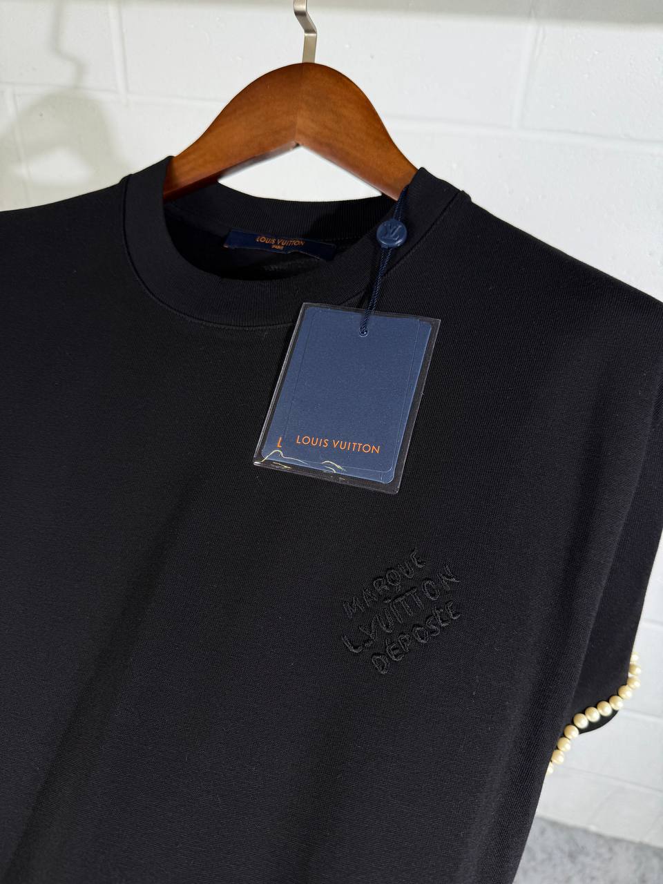 Louis Vuitton Pearl Embellished Cotton T-Shirts Mens in 2 Colors UK Reps AAA Quality