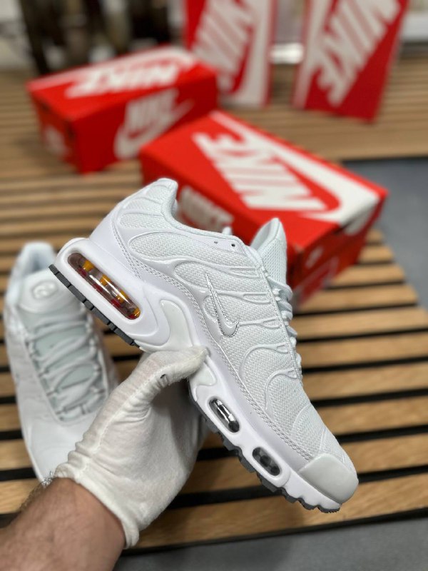Nike Air Max Plus TN White sneakers athletic shoes for Men First Copy UK