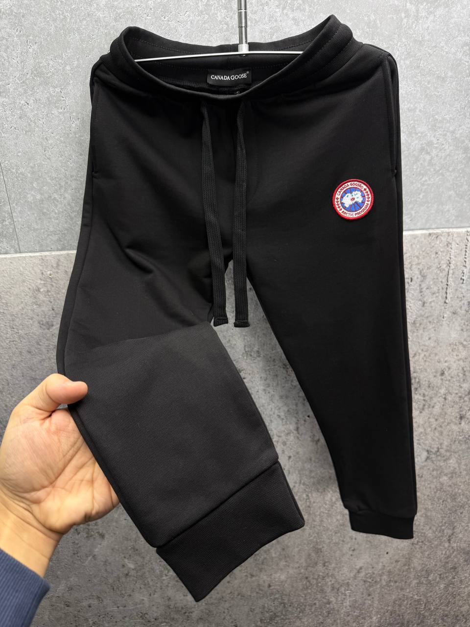 Canada Goose Huron Logo Kids Tracksuit CG in Black Color Best Sale UK Reps AAA Quality