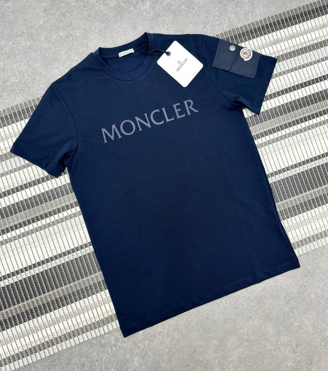Moncler Crewneck Arm Pocket Logo T-Shirt Mens in Multiple Colors Best Sale UK Reps AAA Quality
