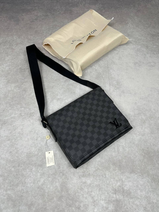 Louis Vuitton District Messenger Damier Graphite Canvas Bag For Mens in Black Best Sale UK Reps AAA Quality