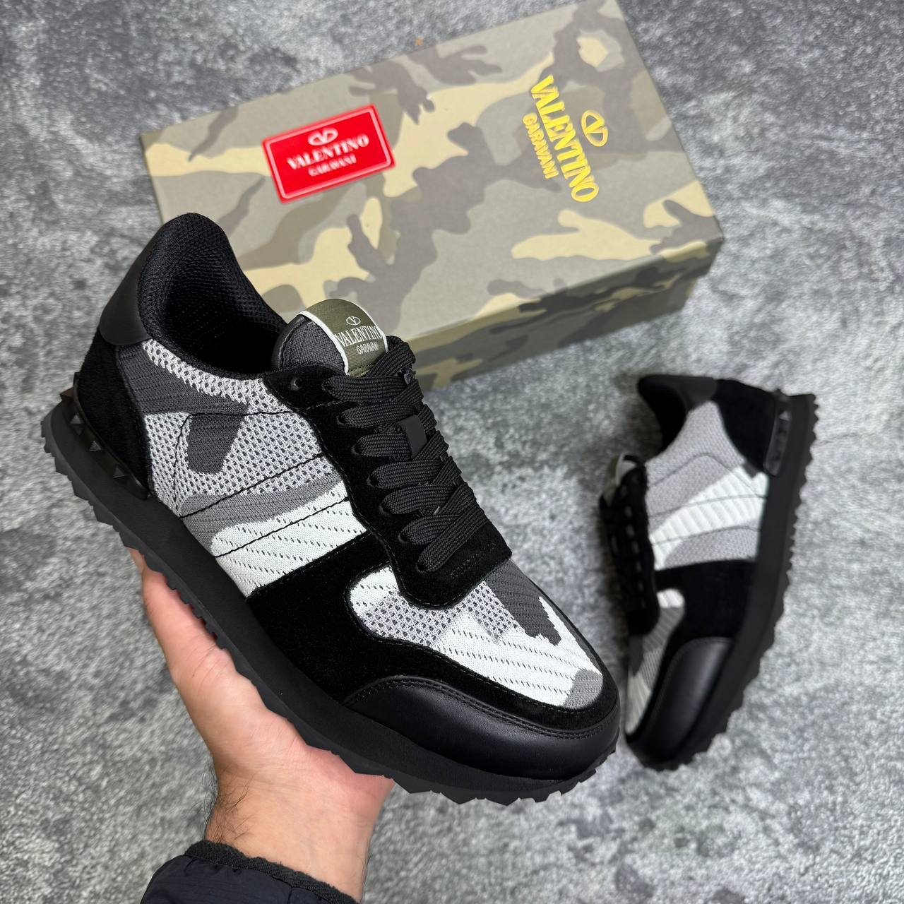 Valentino Valentino Garavani Camouflage Rockrunner Black/Grey Mens Trainers Best Sale UK Reps AAA Quality