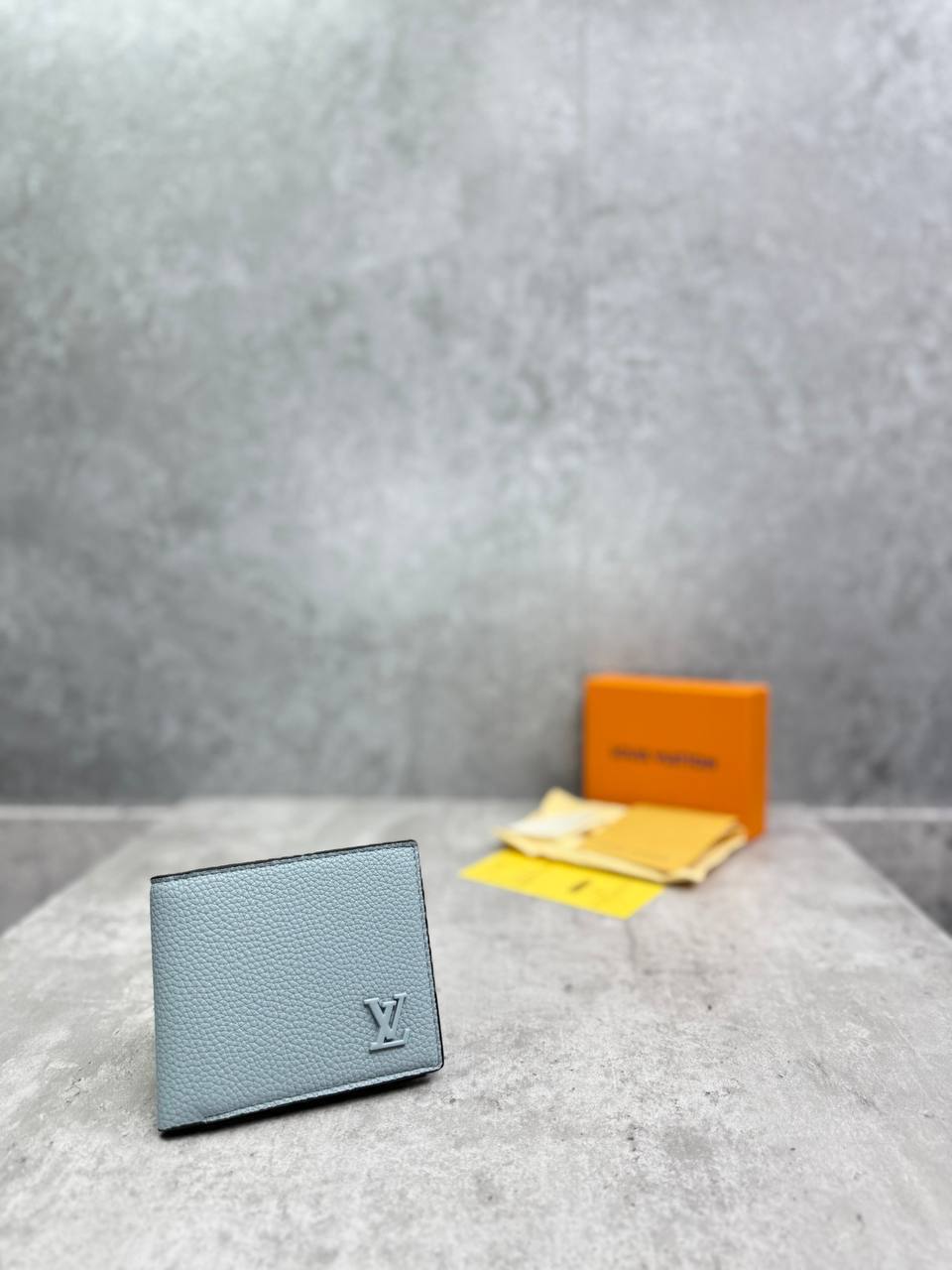 Louis Vuitton LV Multiple Wallet Aerogram Leather Wallet Mens in 2 Colors Best Sale UK Reps AAA Quality