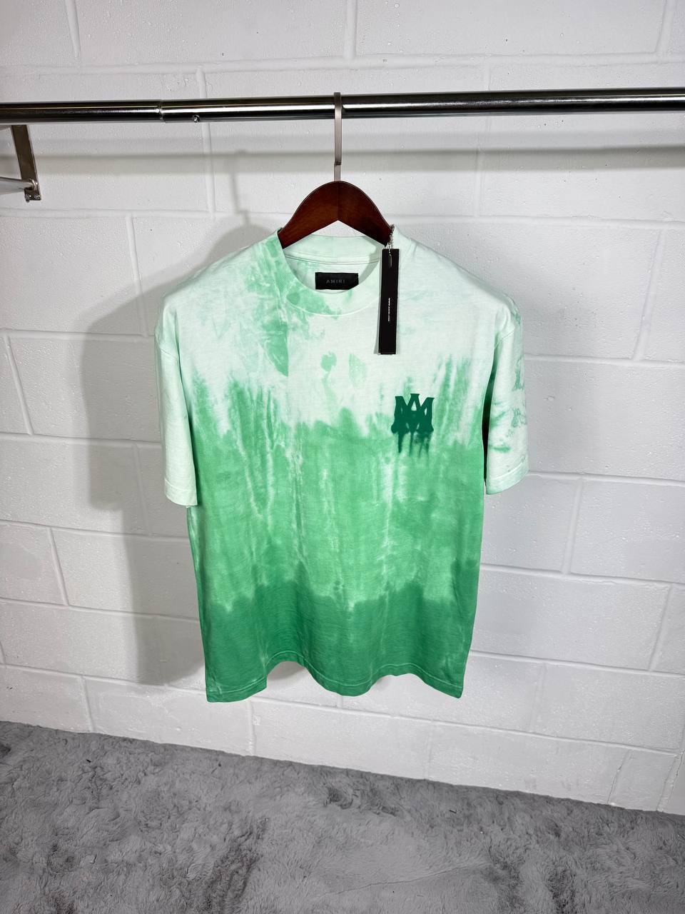 Amiri Logo Dip Dye TEE Fashion T-Shirts for Mens in Multiple Colors Best Sale UK Reps AAA Quality