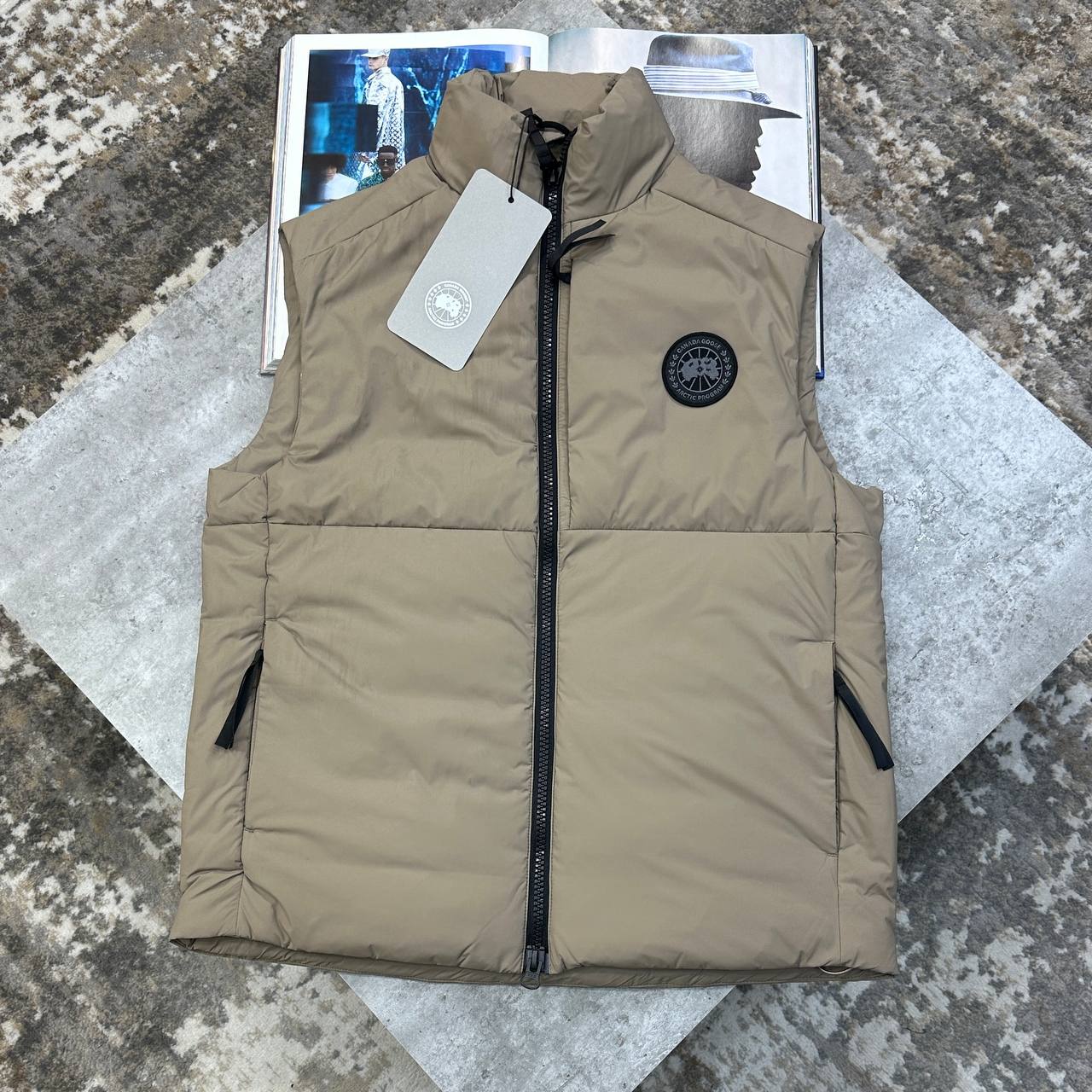 Canada Goose Lodge Mens Gilets in Beige UK Reps AAA Quality
